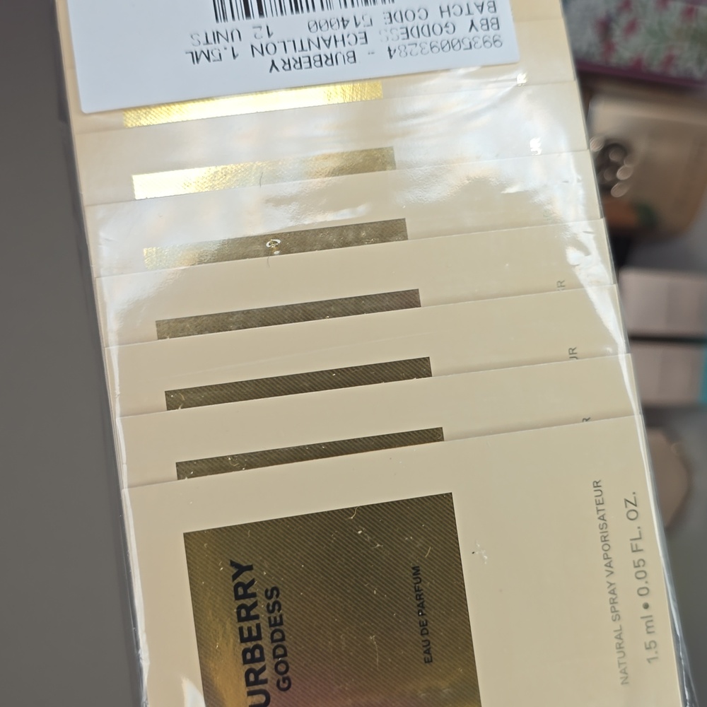 Burberry Goddess Eau De Parfum Sample Pack